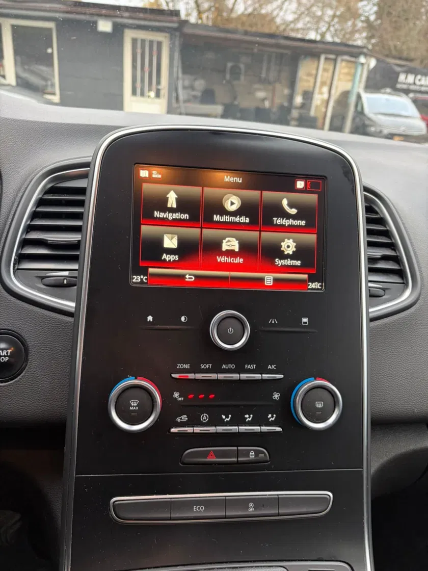 Renault Scenic – Image 17