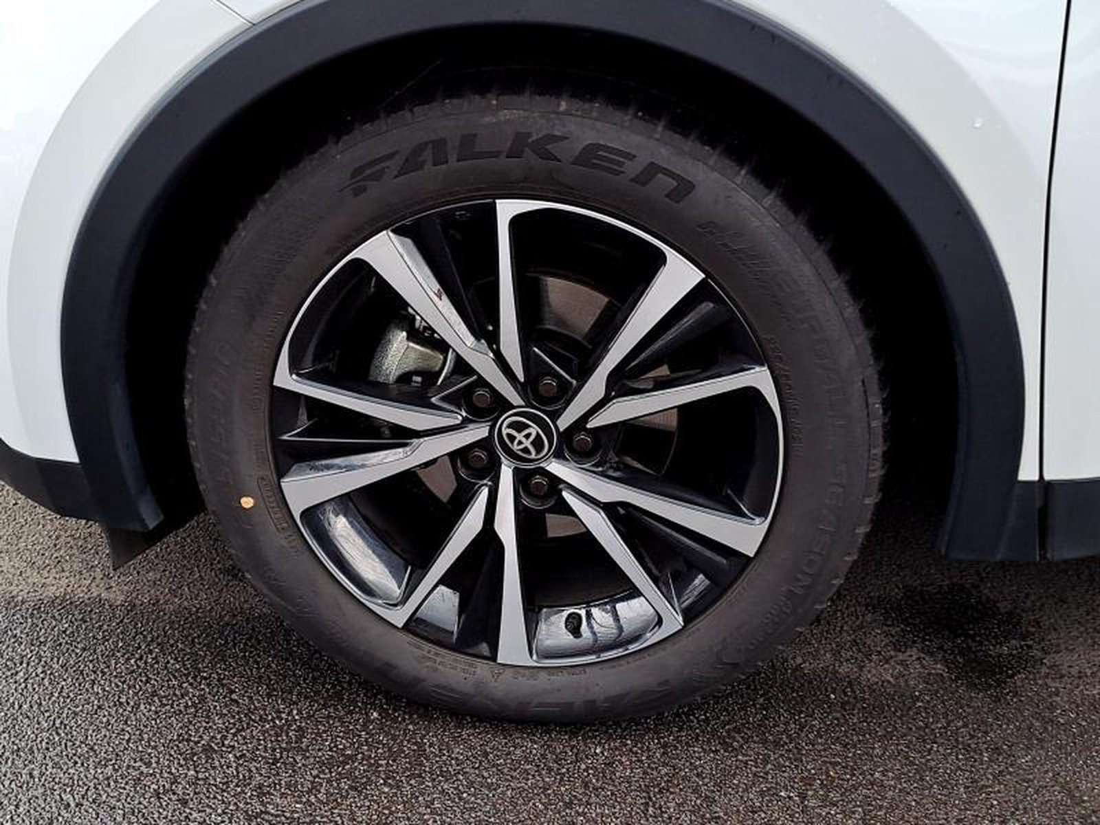 Toyota C-HR – Image 9