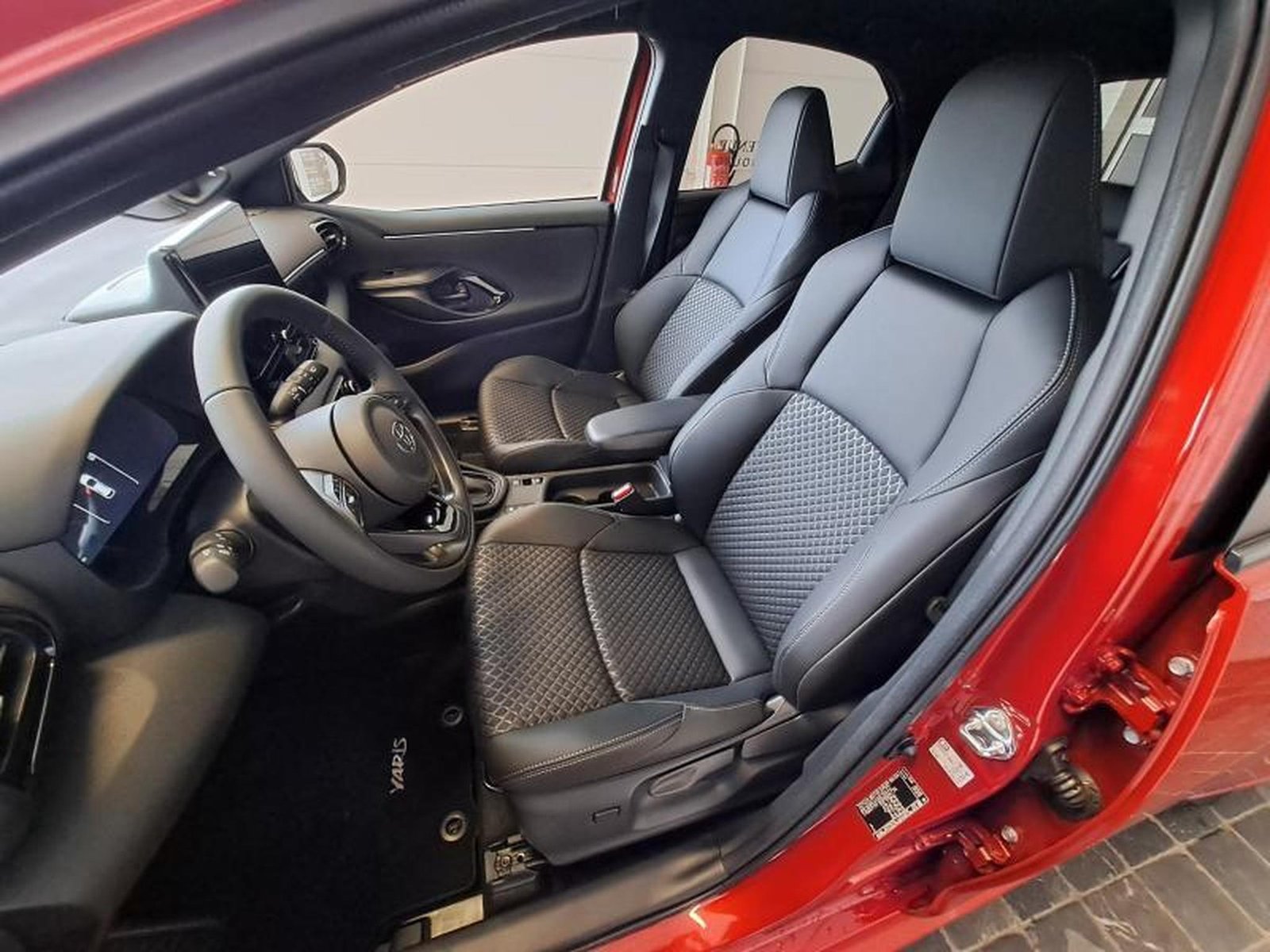 Toyota Yaris – Image 17