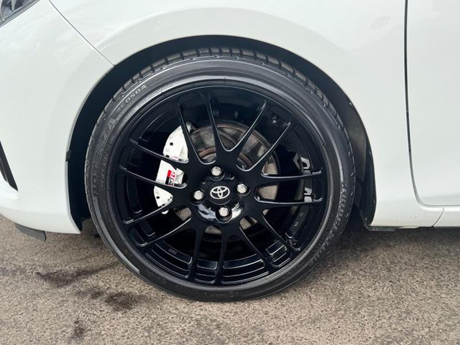 Toyota Yaris – Image 6