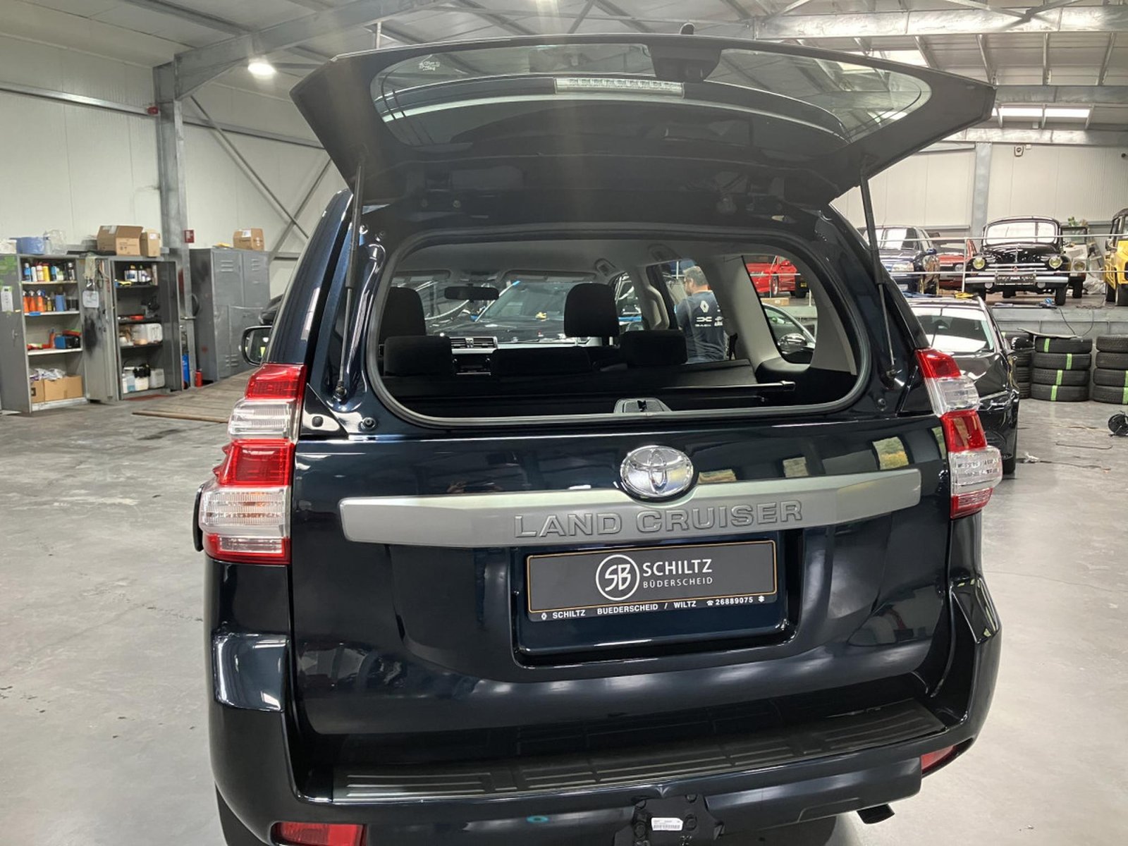 Toyota Land Cruiser – Image 3