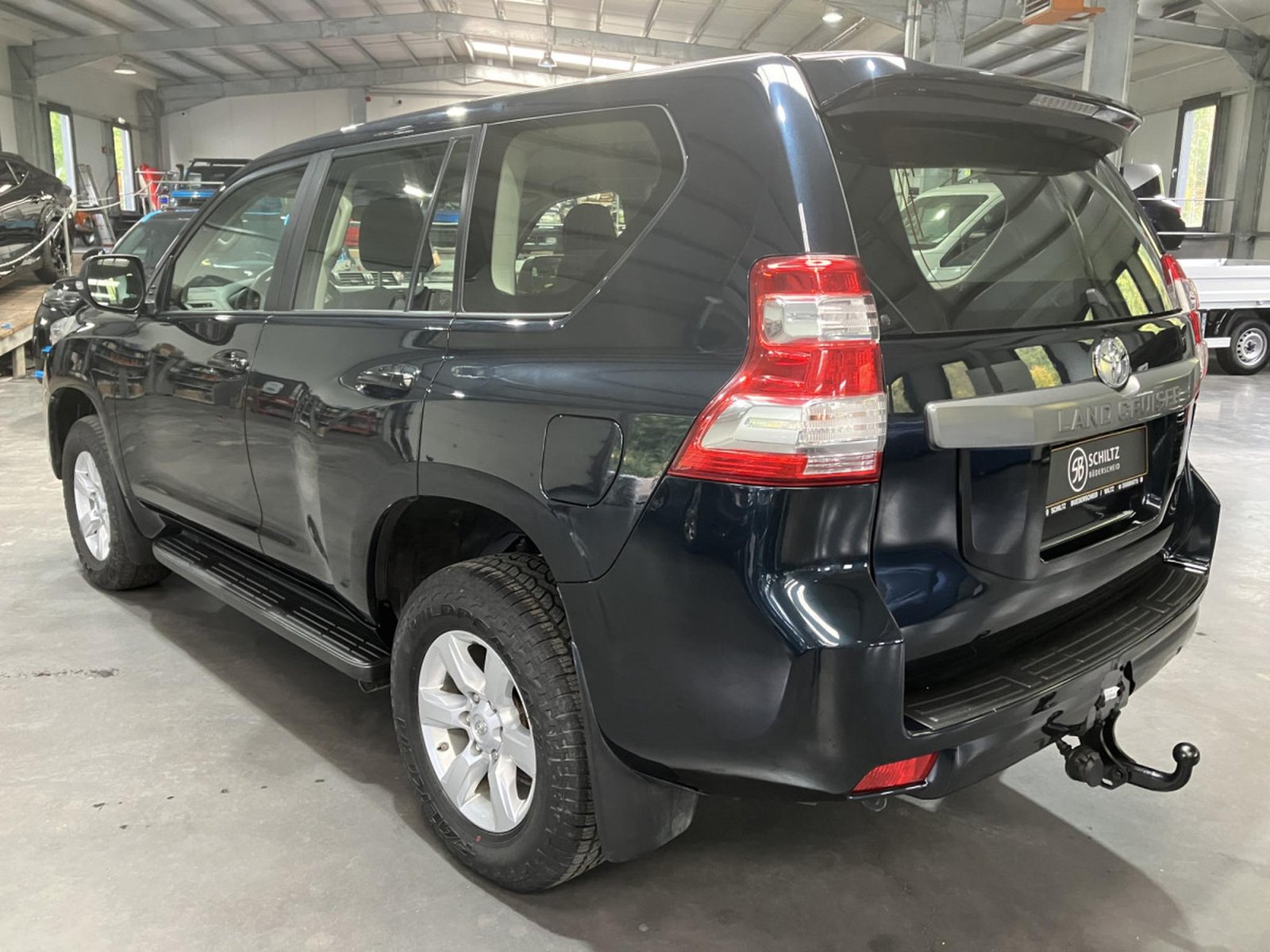 Toyota Land Cruiser – Image 12