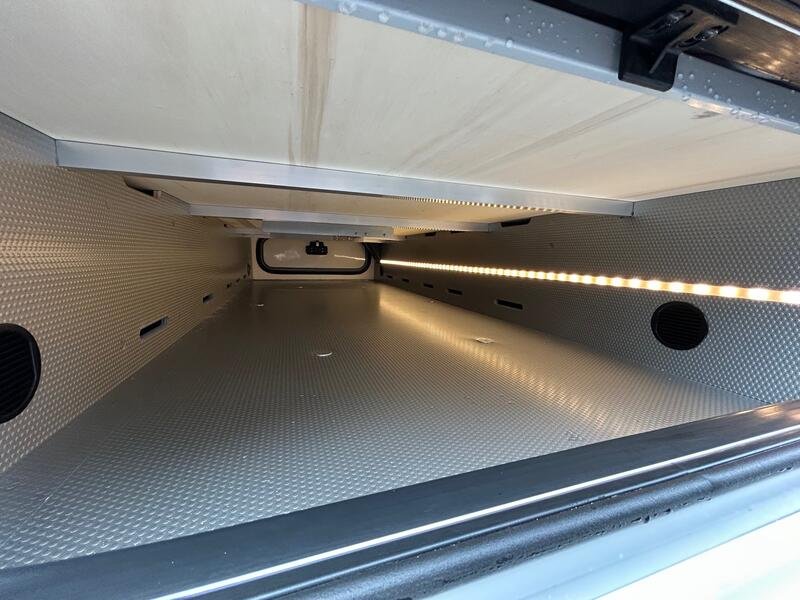 camping-car poids lourd RAPIDO i 196 M NEUF – Image 11