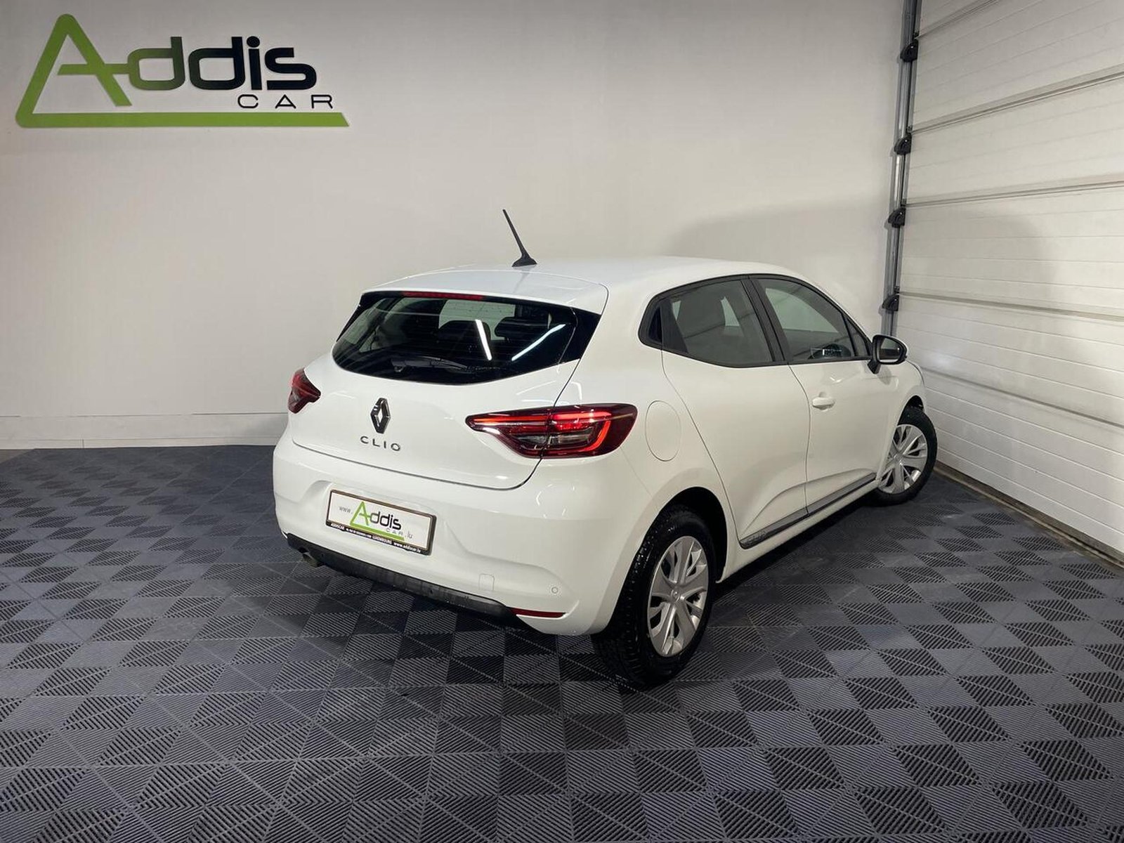 Renault Clio – Image 14