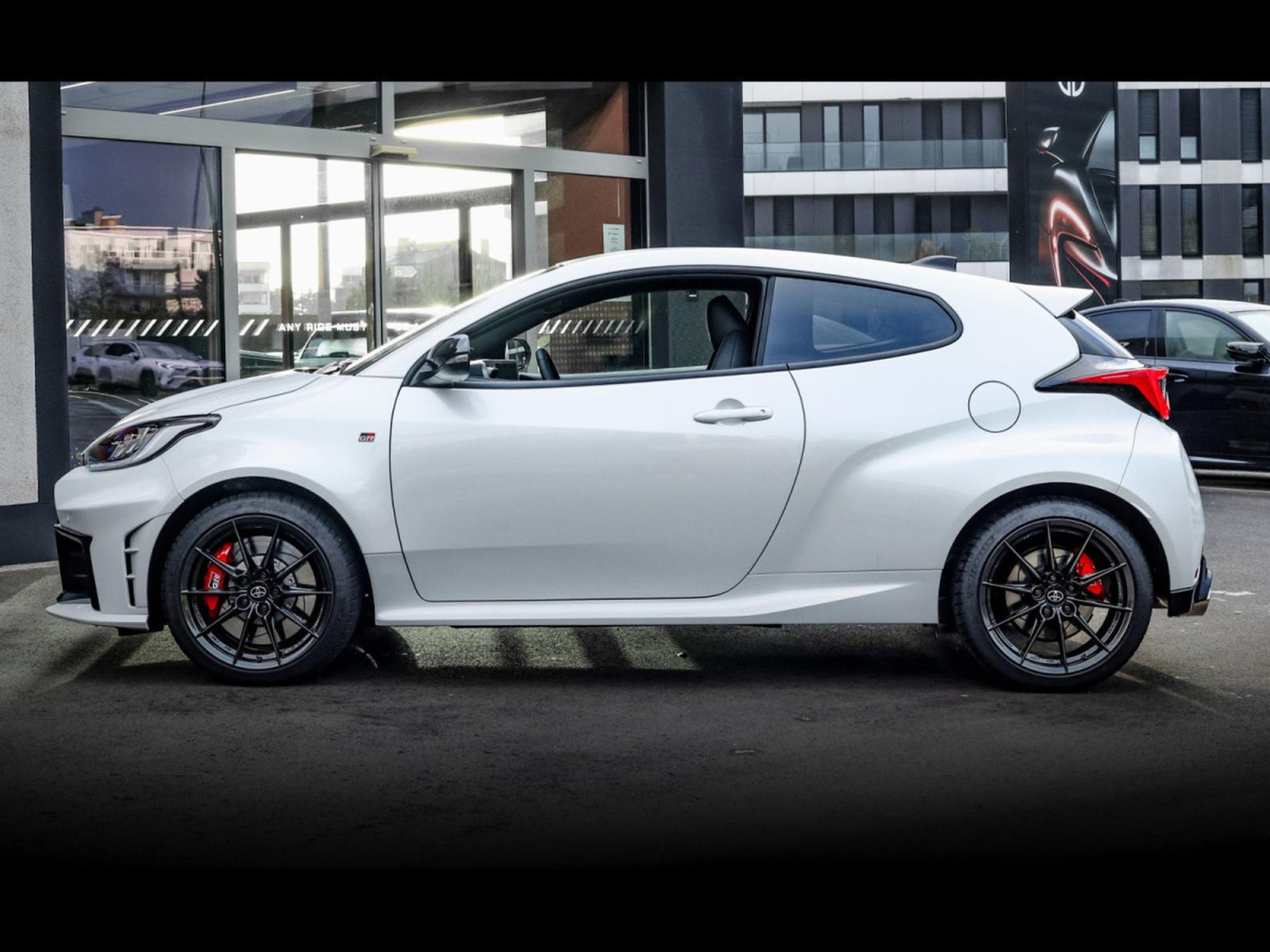 Toyota Yaris – Image 21