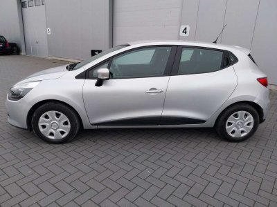 Renault Clio – Image 13