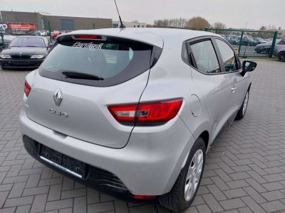 Renault Clio – Image 10