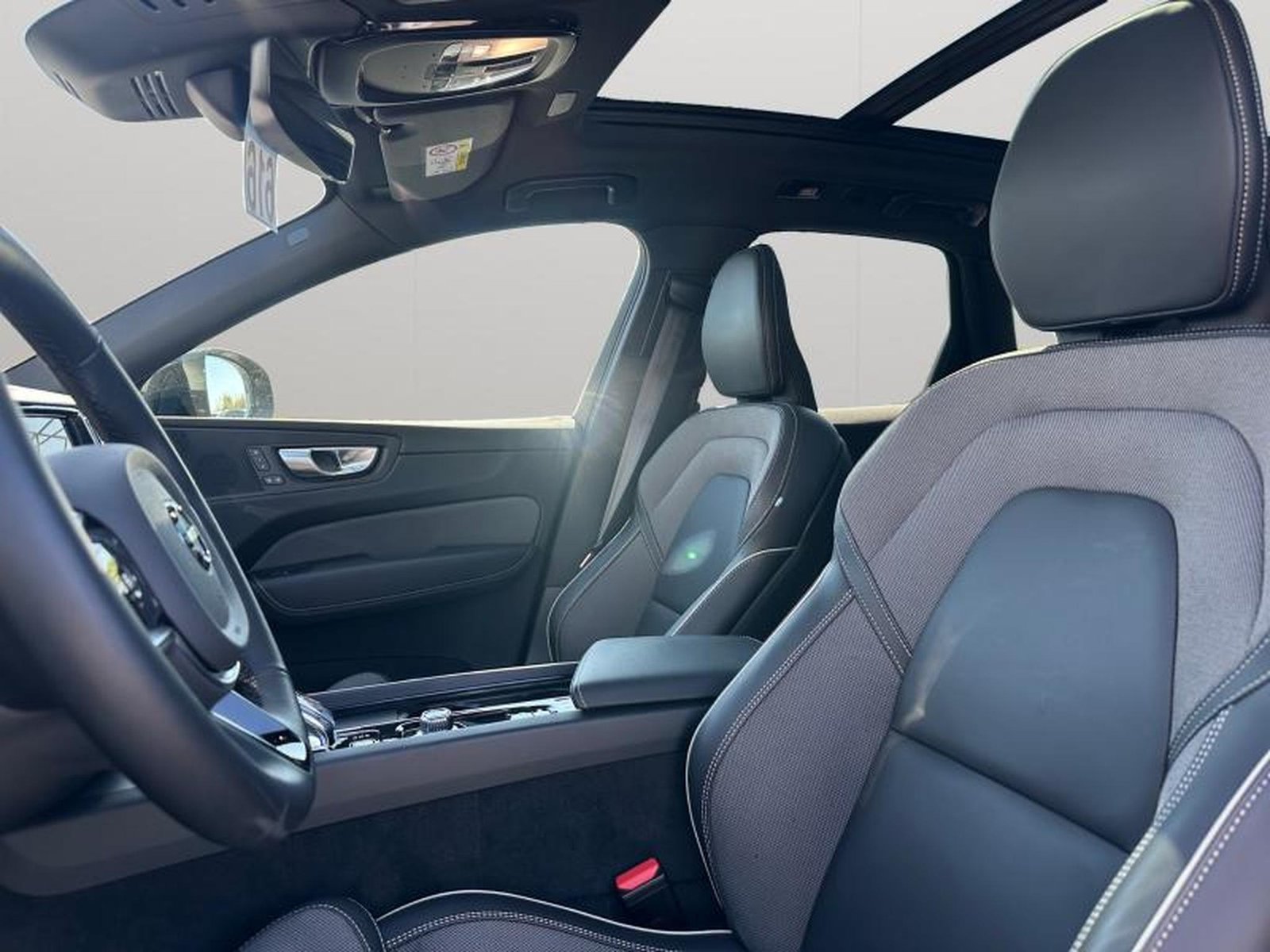 Volvo XC60 – Image 29