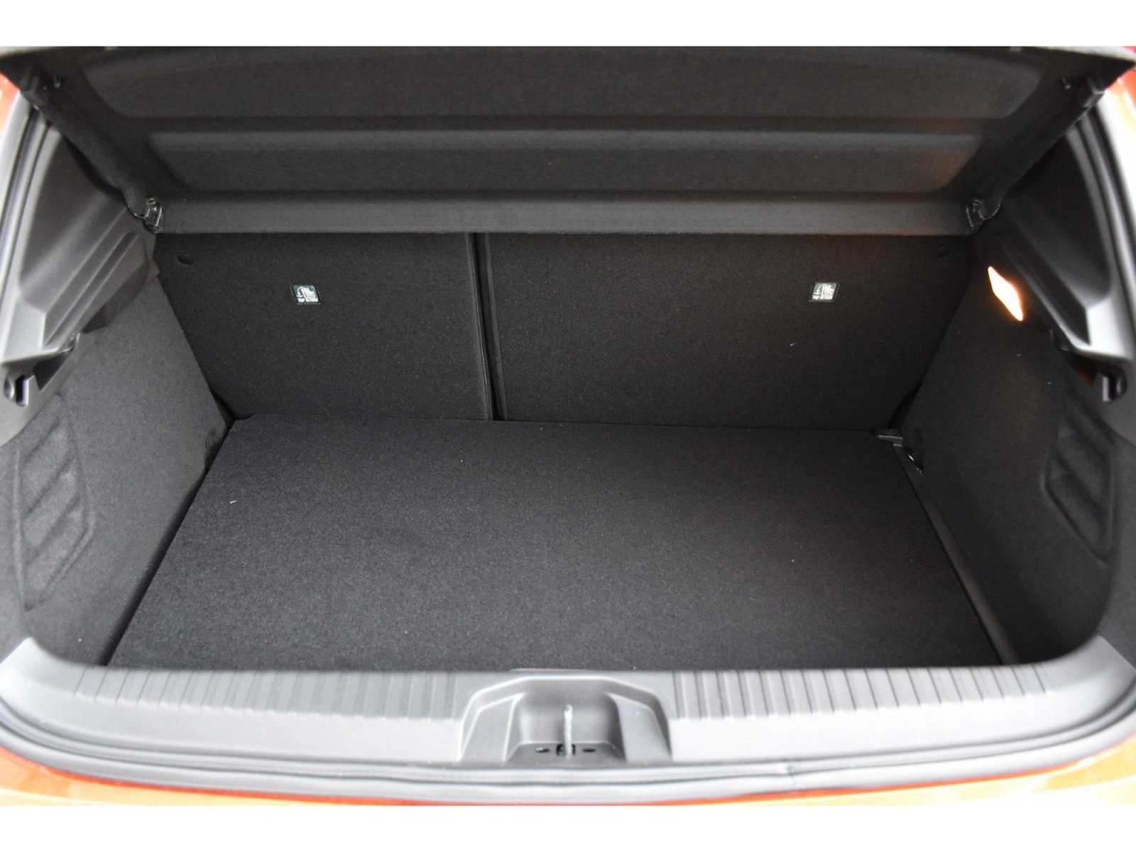 Renault Clio – Image 18