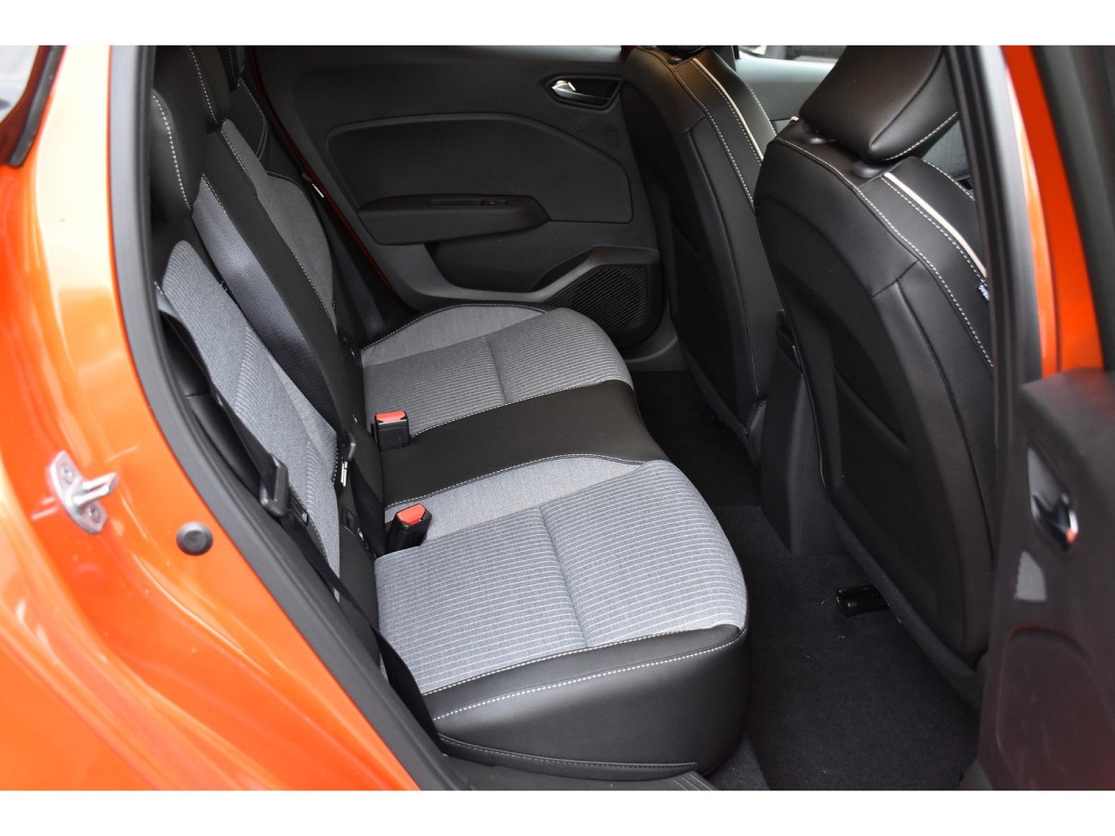 Renault Clio – Image 5