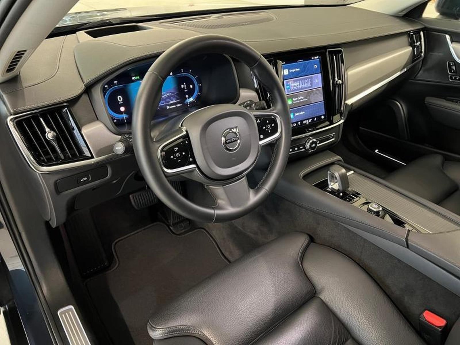 Volvo V90 – Image 25
