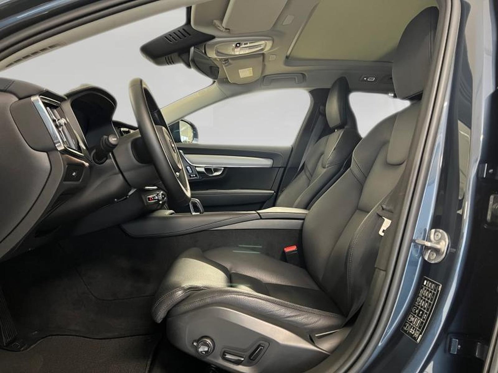 Volvo V90 – Image 12