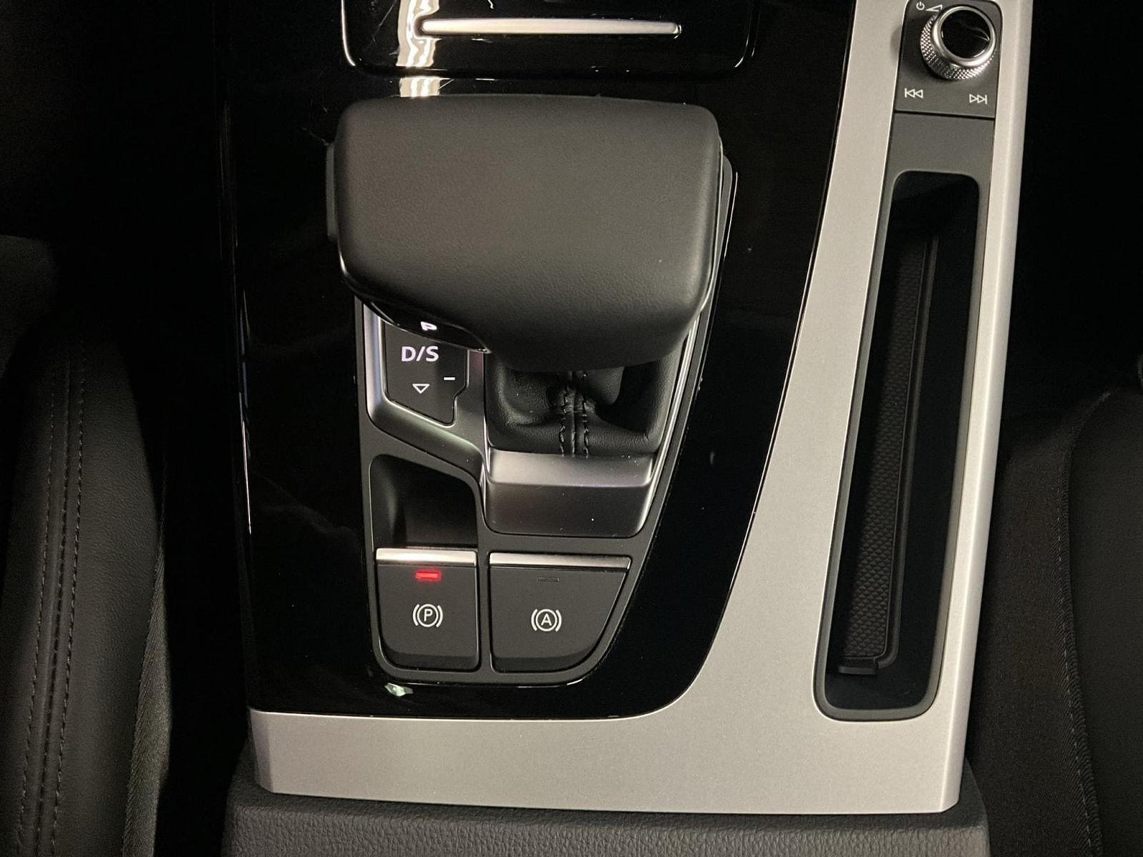 Audi Q5 – Image 9
