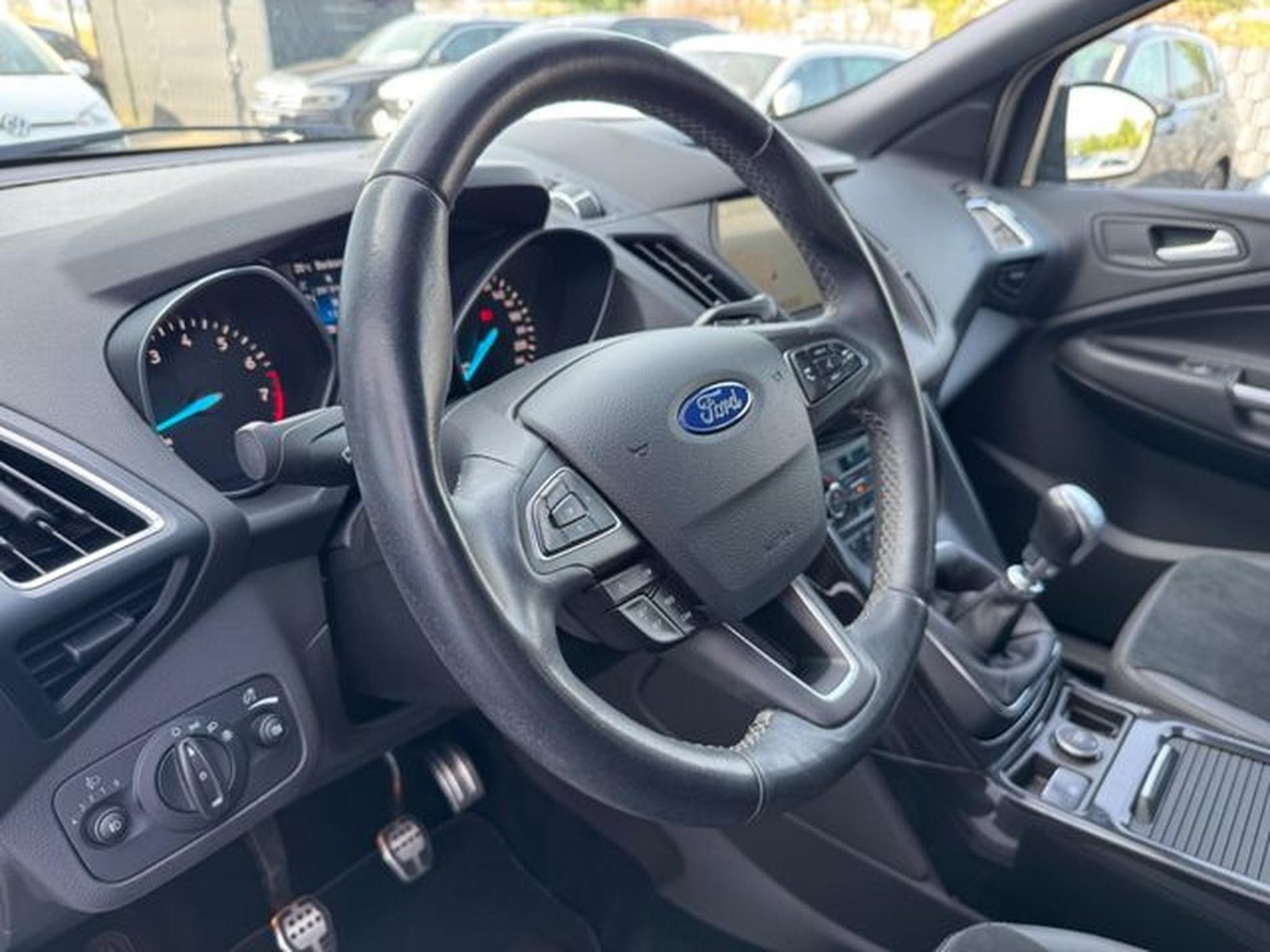 Ford Kuga – Image 6