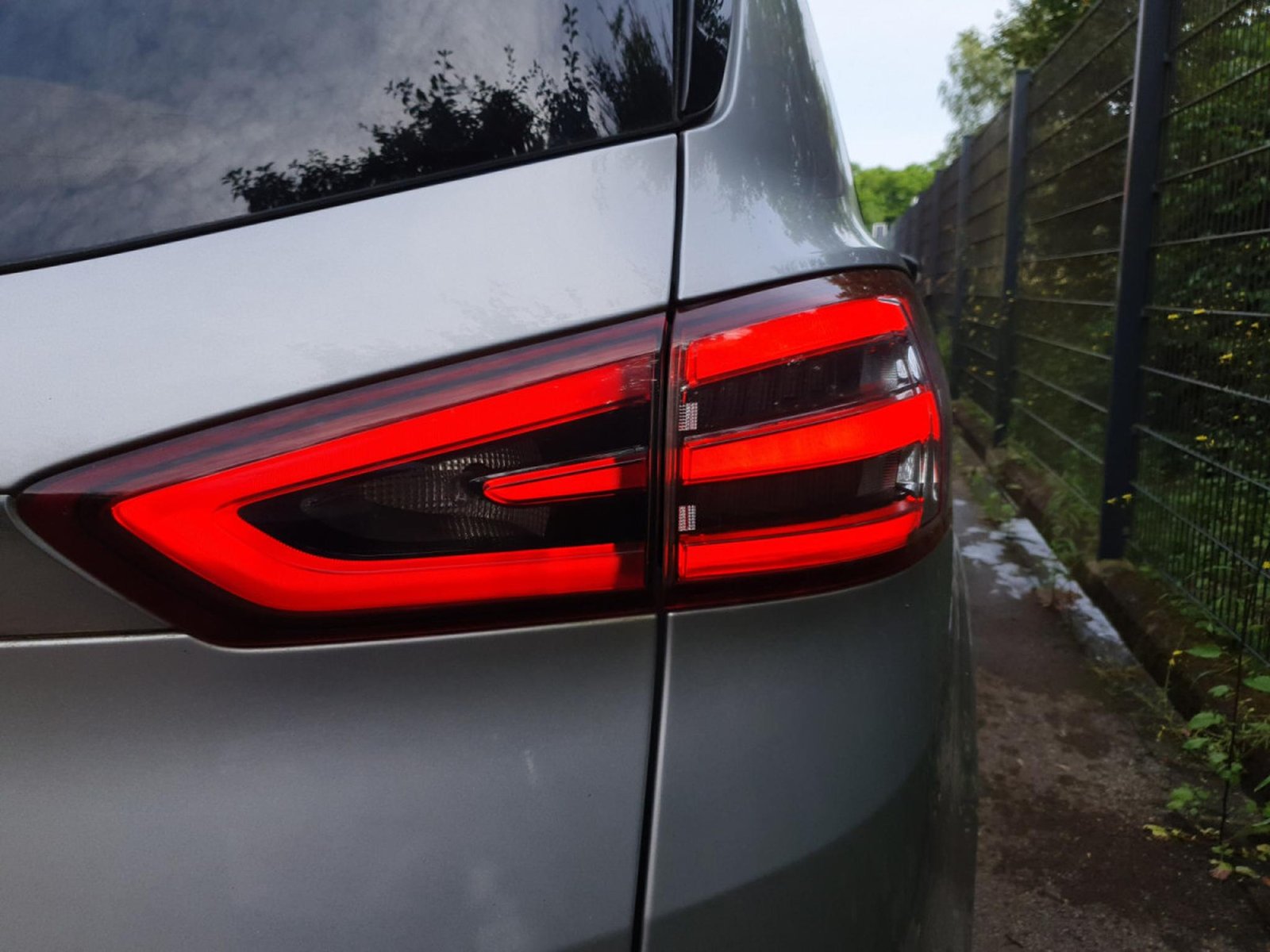 Ford S-Max – Image 11