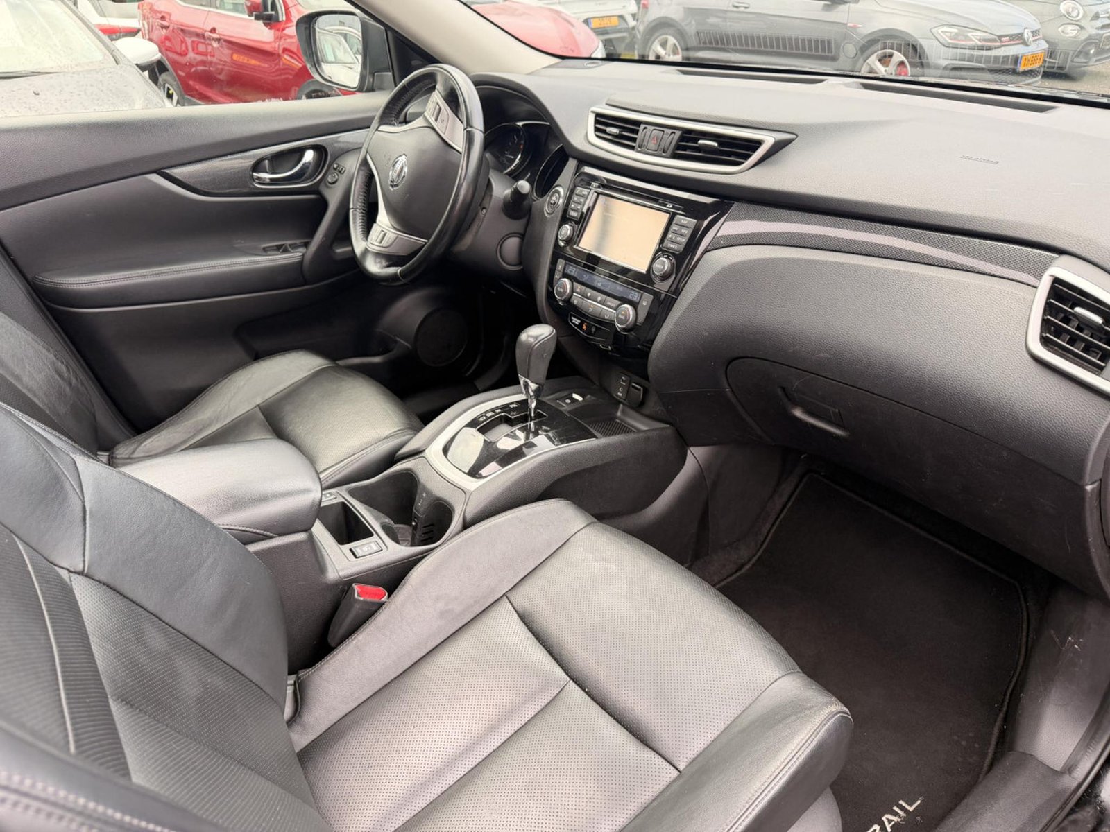 Nissan X-Trail – Image 11