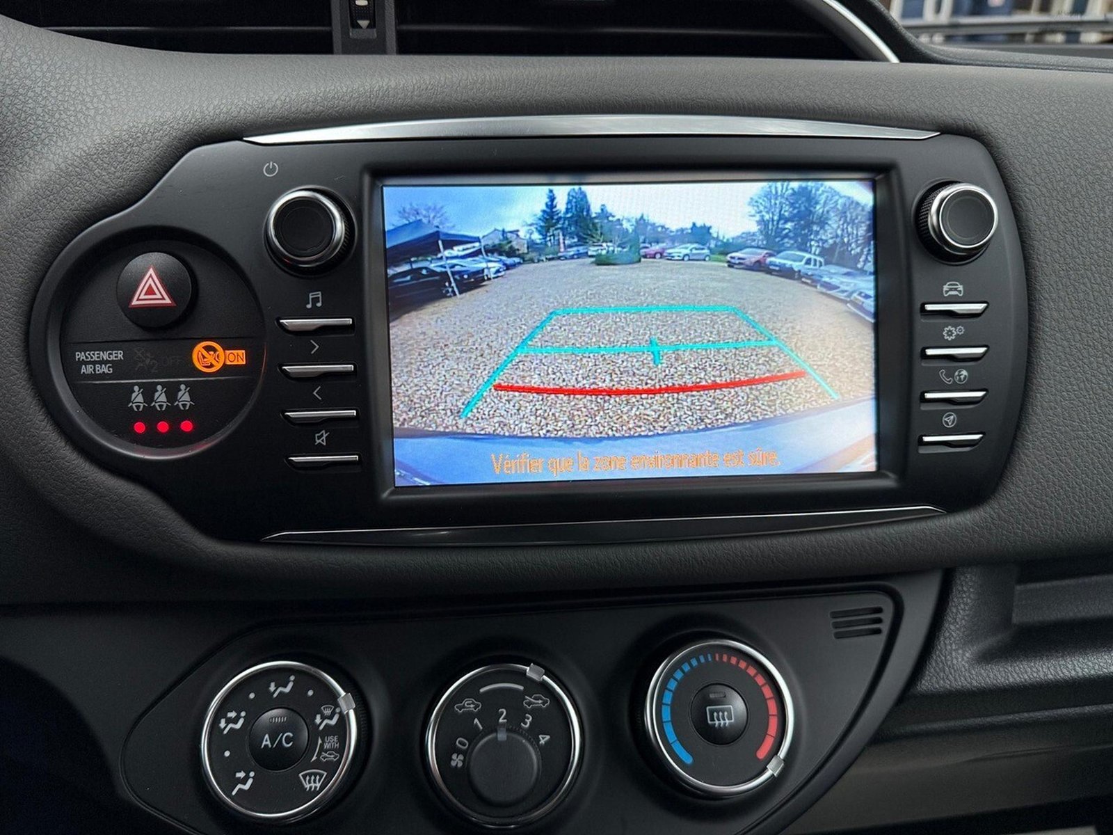 Toyota Yaris – Image 9