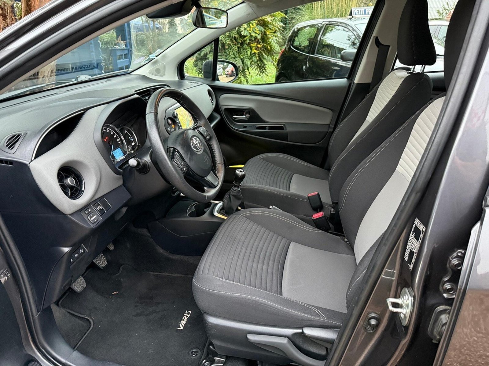 Toyota Yaris – Image 5