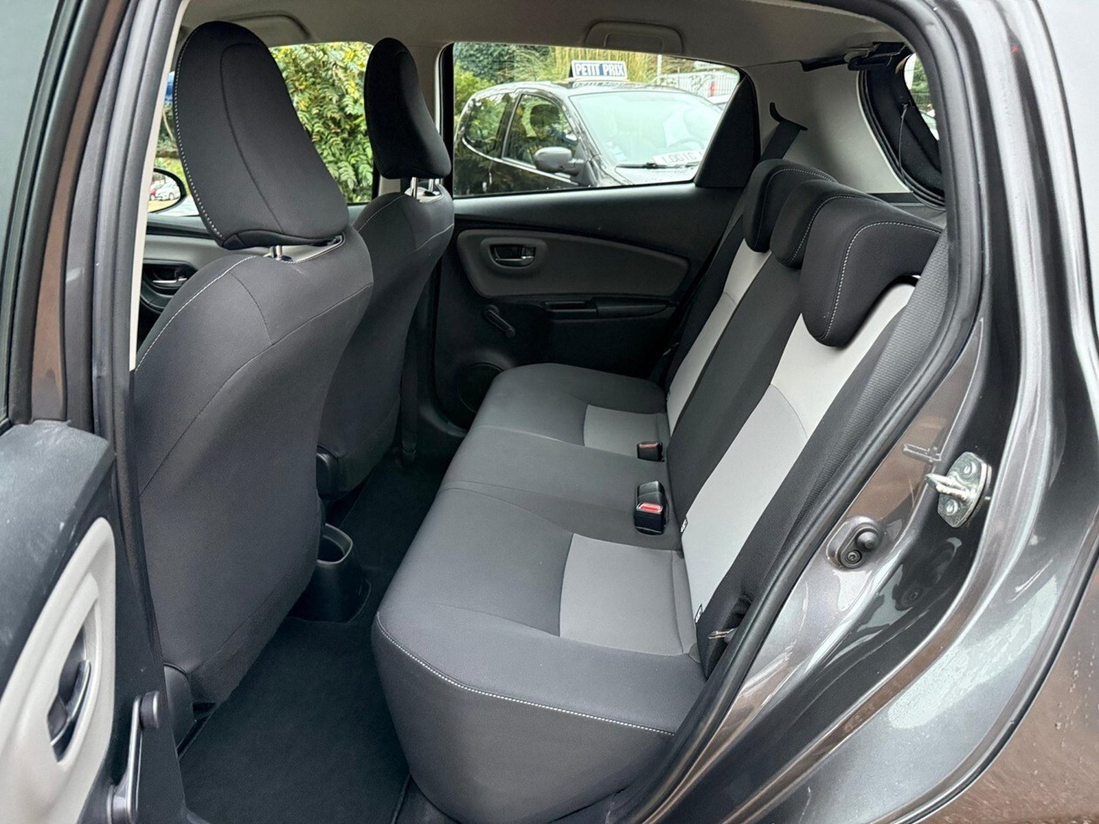 Toyota Yaris – Image 4