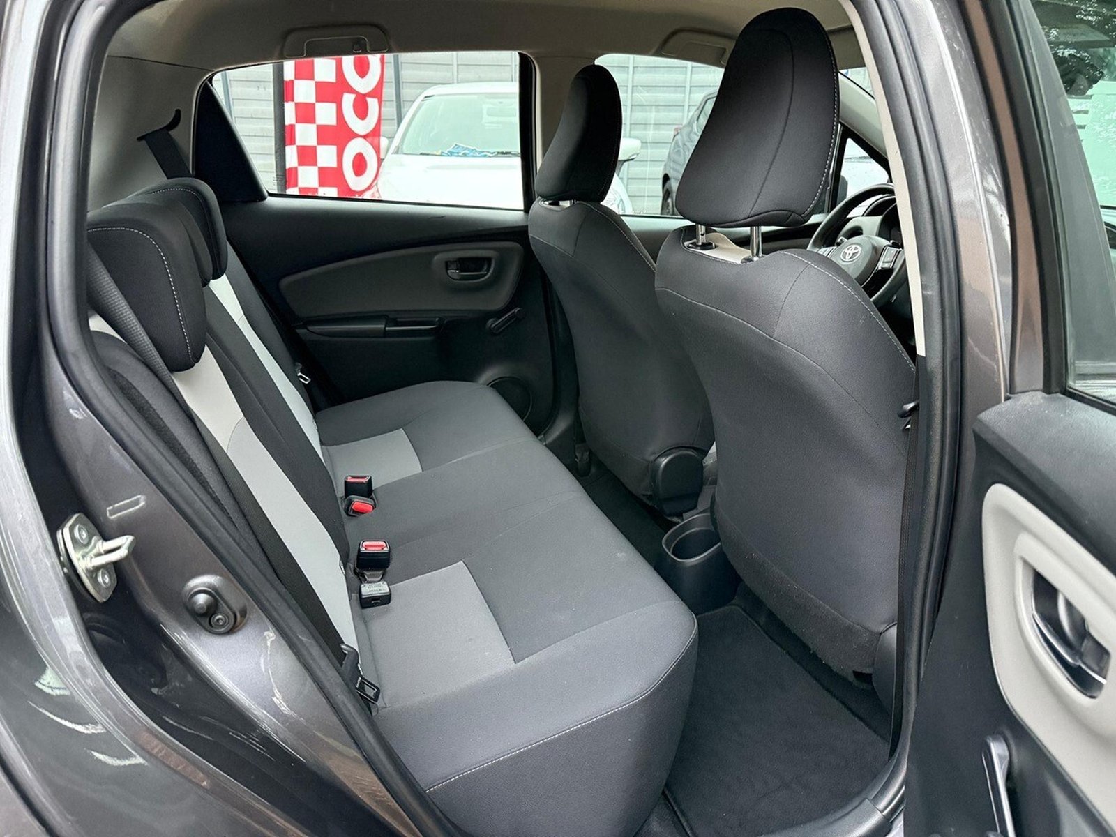 Toyota Yaris – Image 3