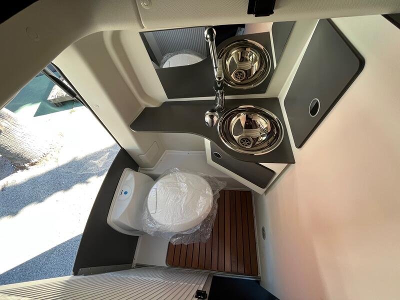 van FONT VENDOME AUTOCAMPER MAX Blanc NEUF – Image 9