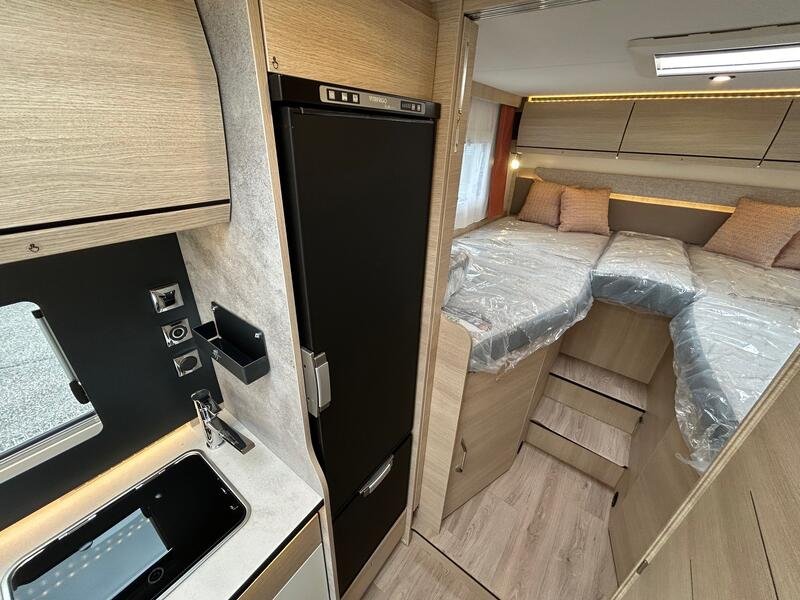 camping-car RAPIDO C 55 65 ANS NEUF – Image 10