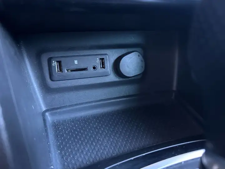 Renault Mégane – Image 21