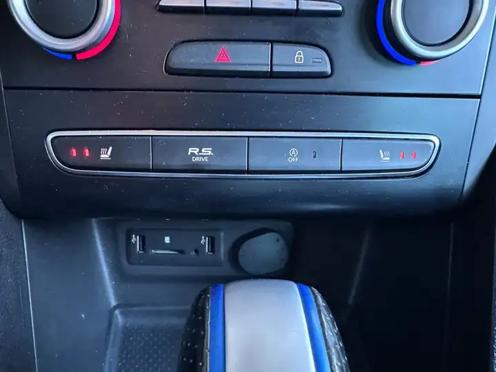 Renault Mégane – Image 20
