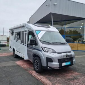 camping-car CARADO V 337 PRO + NEUF