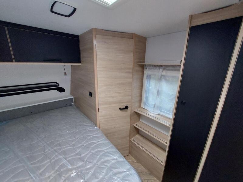 caravane CARAVELAIR 410 SPORT LINE NEUF – Image 8