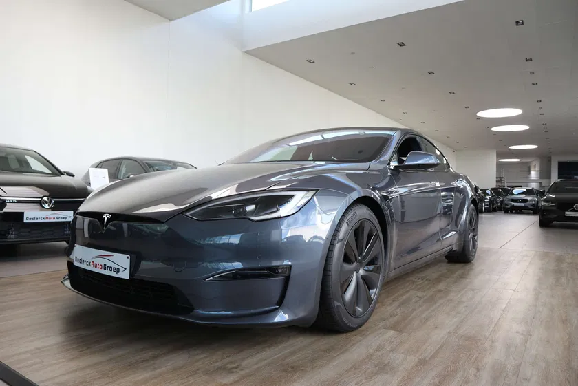Tesla Model S – Image 28