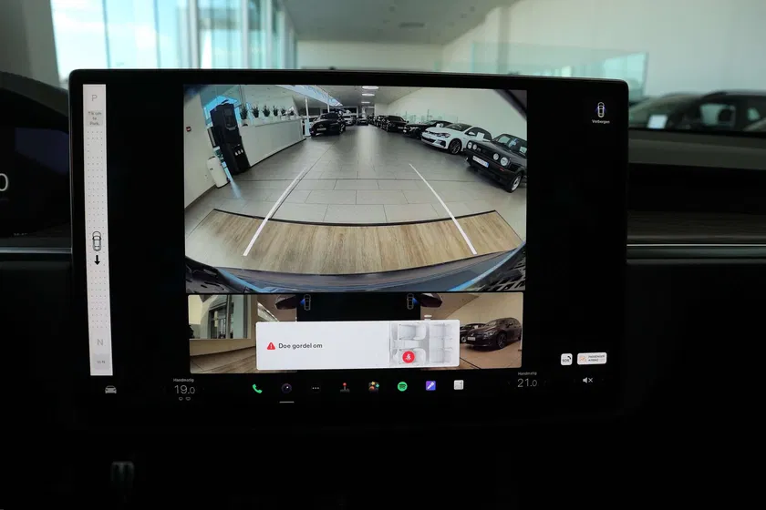 Tesla Model S – Image 4