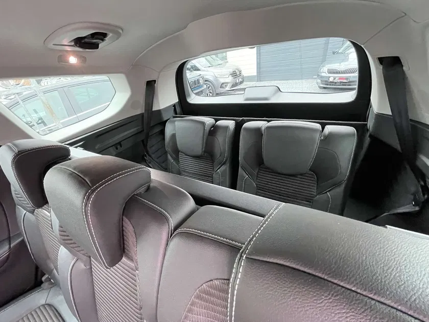Renault Grand Scenic – Image 13