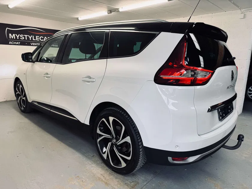 Renault Scenic – Image 22