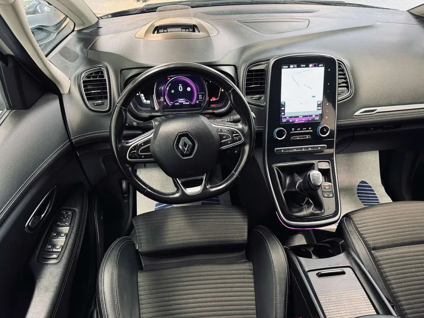 Renault Scenic – Image 13