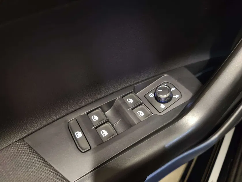 Volkswagen Taigo – Image 10
