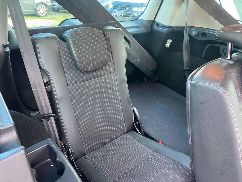 Renault Scenic – Image 10