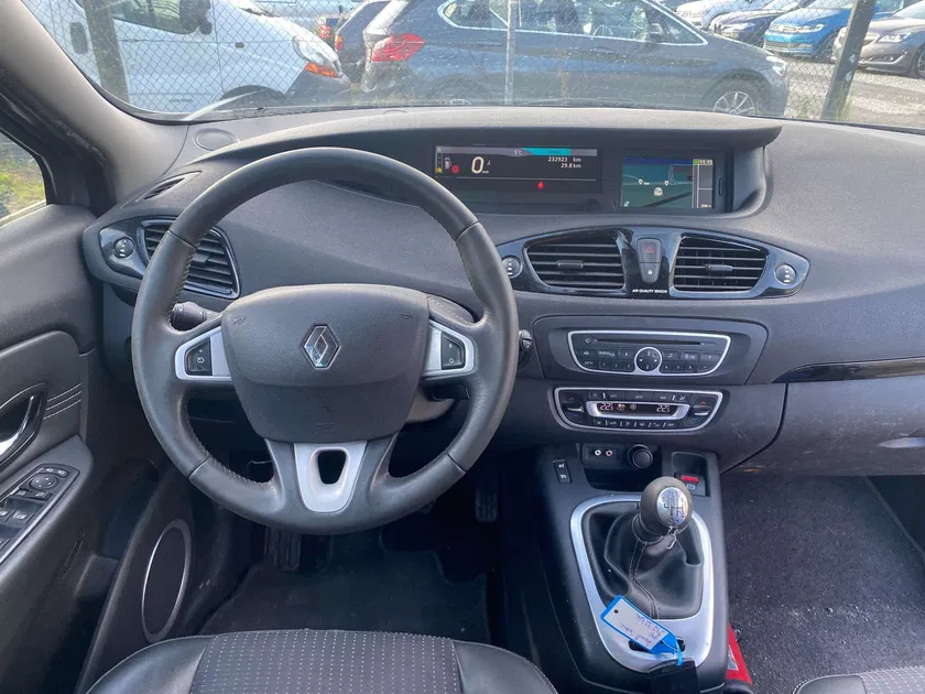 Renault Scenic – Image 9