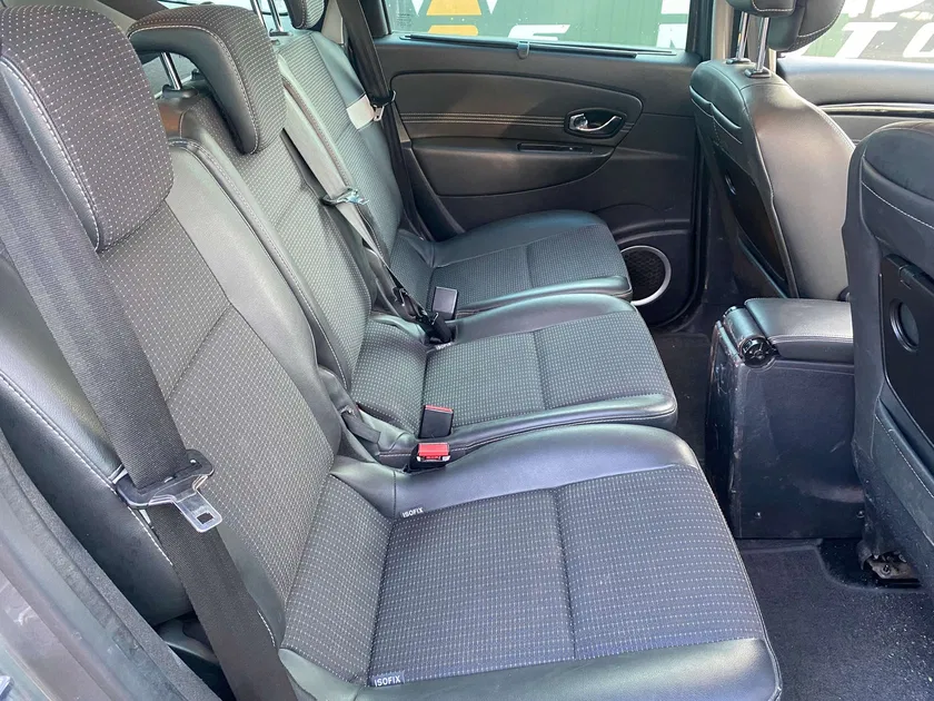 Renault Scenic – Image 11