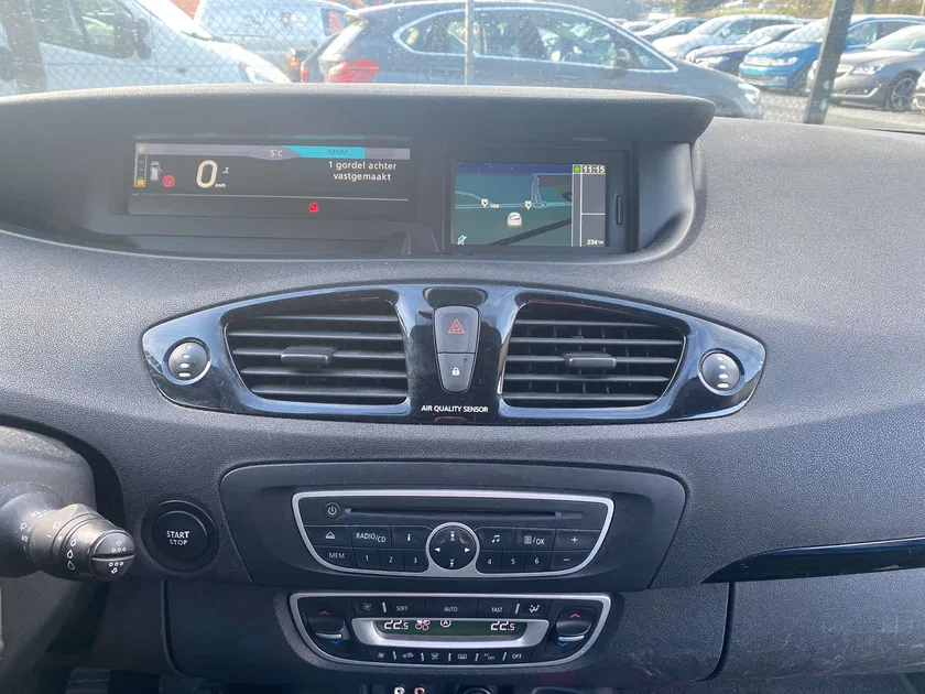 Renault Scenic – Image 7