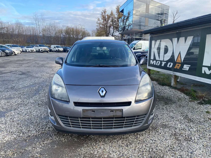 Renault Scenic – Image 17
