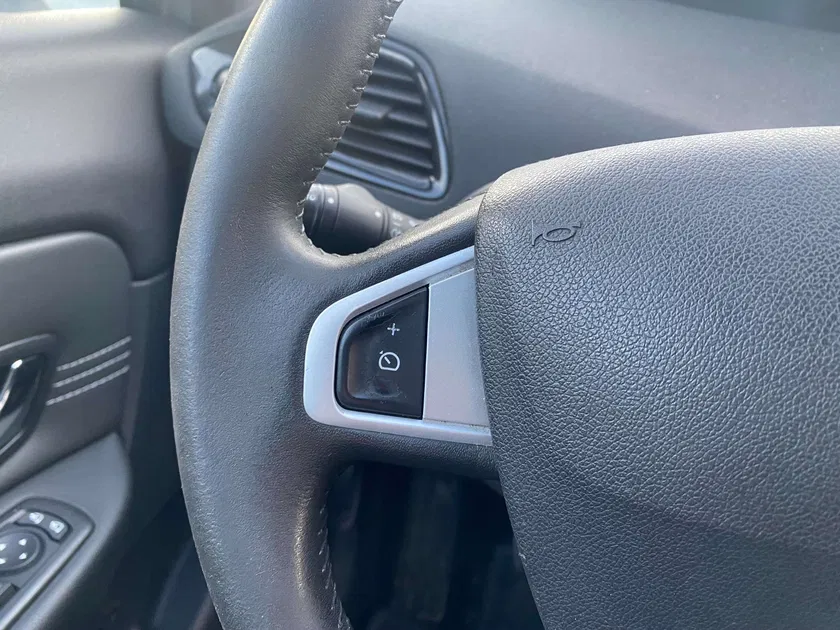 Renault Scenic – Image 4