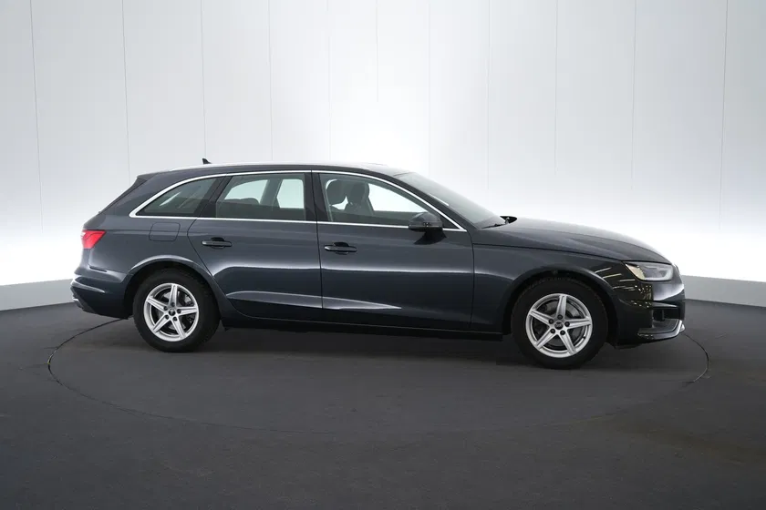 Audi A4 – Image 15