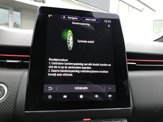 Renault Clio – Image 15