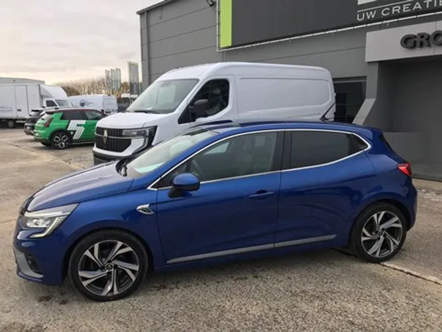 Renault Clio – Image 45