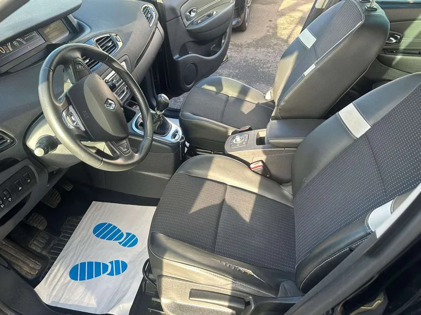 Renault Scenic – Image 8