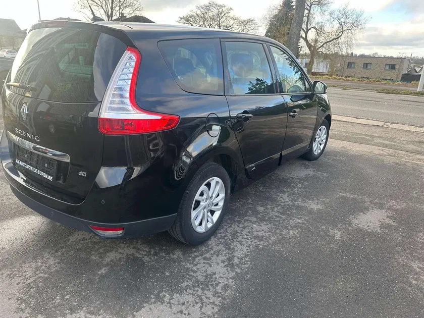 Renault Scenic – Image 9
