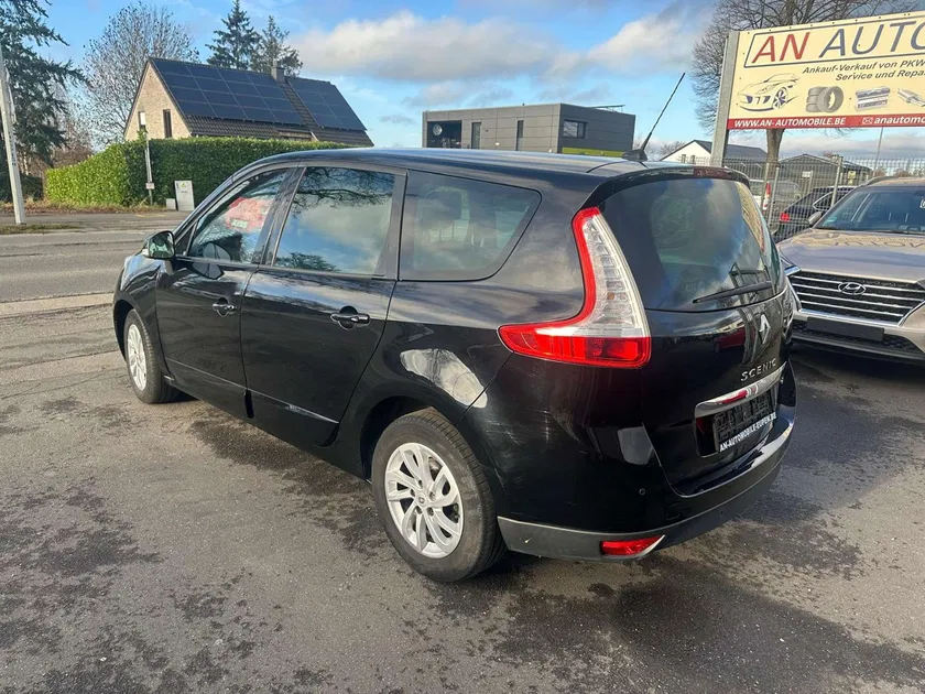 Renault Scenic – Image 11