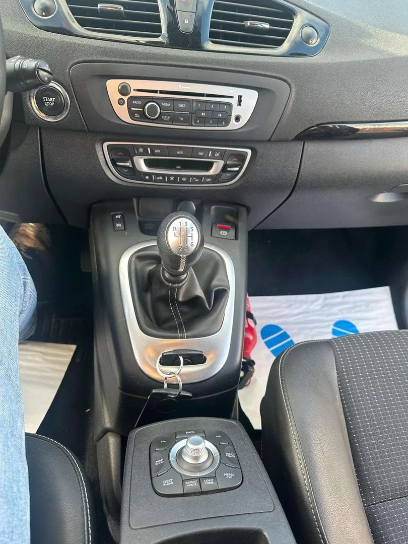 Renault Scenic – Image 5