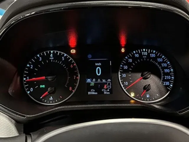 Renault Clio – Image 13